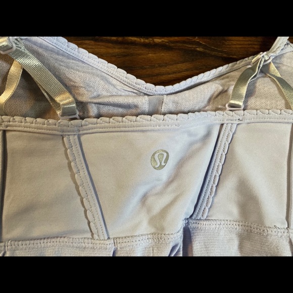 🤠BOGO 50%🤠 Lululemon Debut tank - Picture 4 of 6